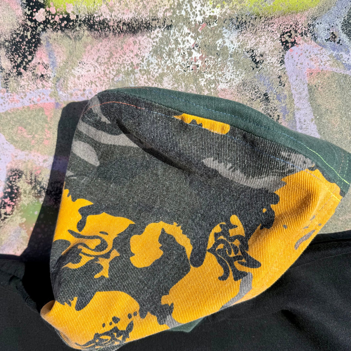 SNOOPY — Dog Hoodie Size M/L