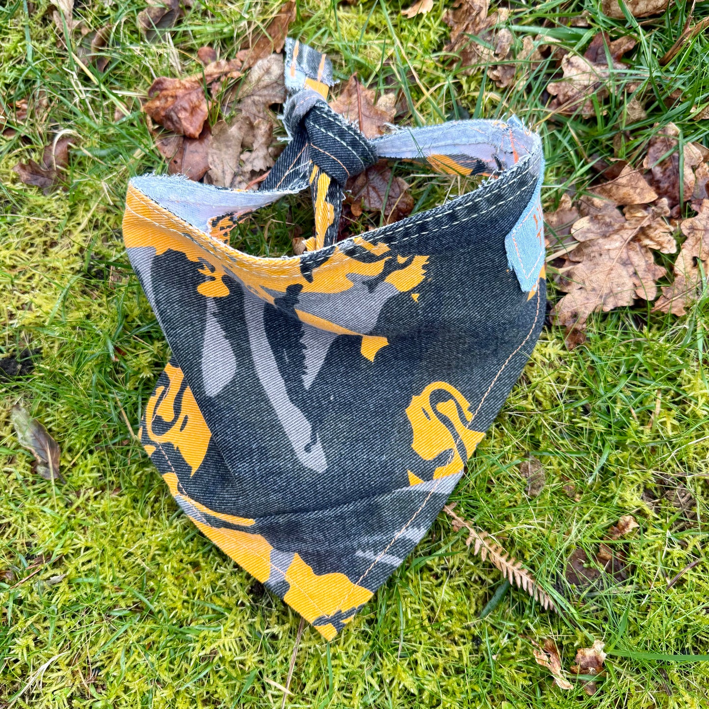 REBEL — Dog Bandana Size L